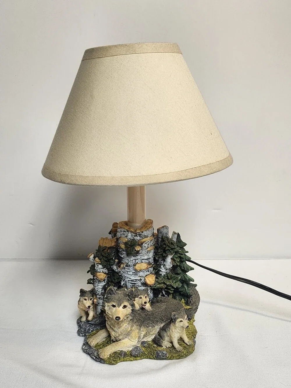Rustic Wolf Family Table Lamp - Beige Shade